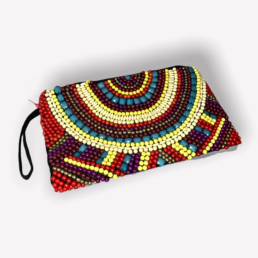Beaded clutch | wristlet